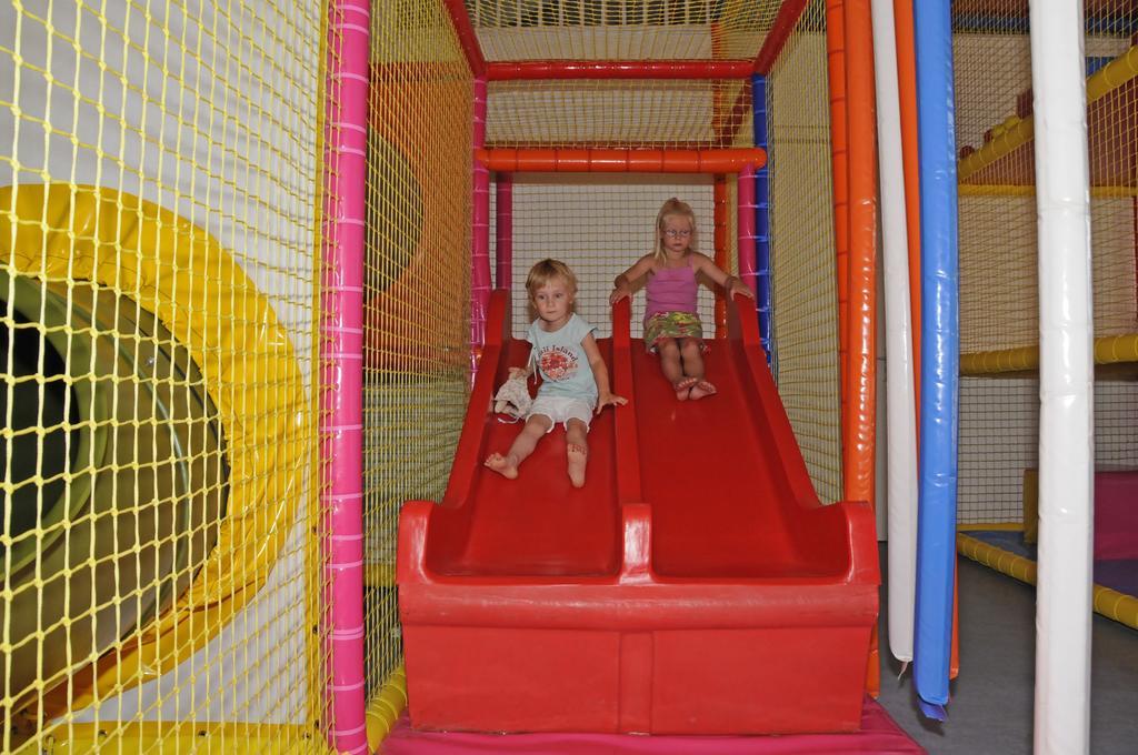 Camping Het Wieskamp Henxel Esterno foto